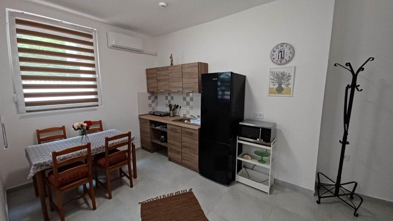 Milla Apartmanok Eger Exterior photo