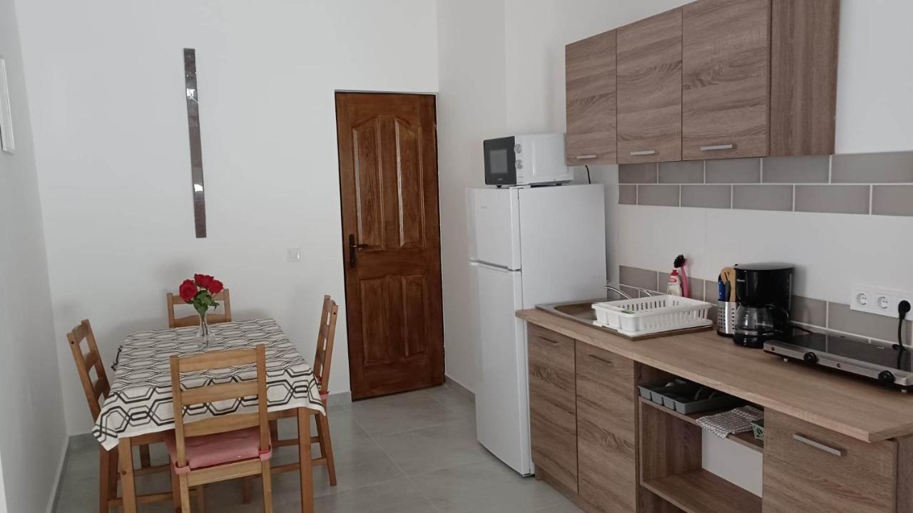 Milla Apartmanok Eger Exterior photo